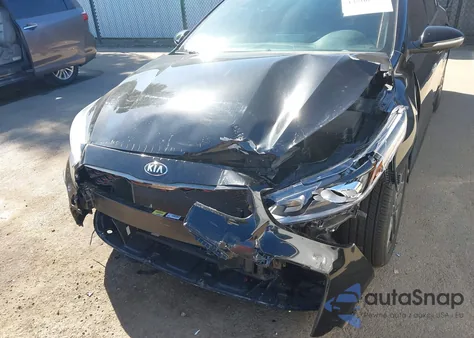 2020 Kia Forte Gt-Line из США, поврежденный, VIN 3KPF34AD5LE137876